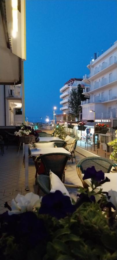 Hotel Brotas ริมินี ภายนอก รูปภาพ