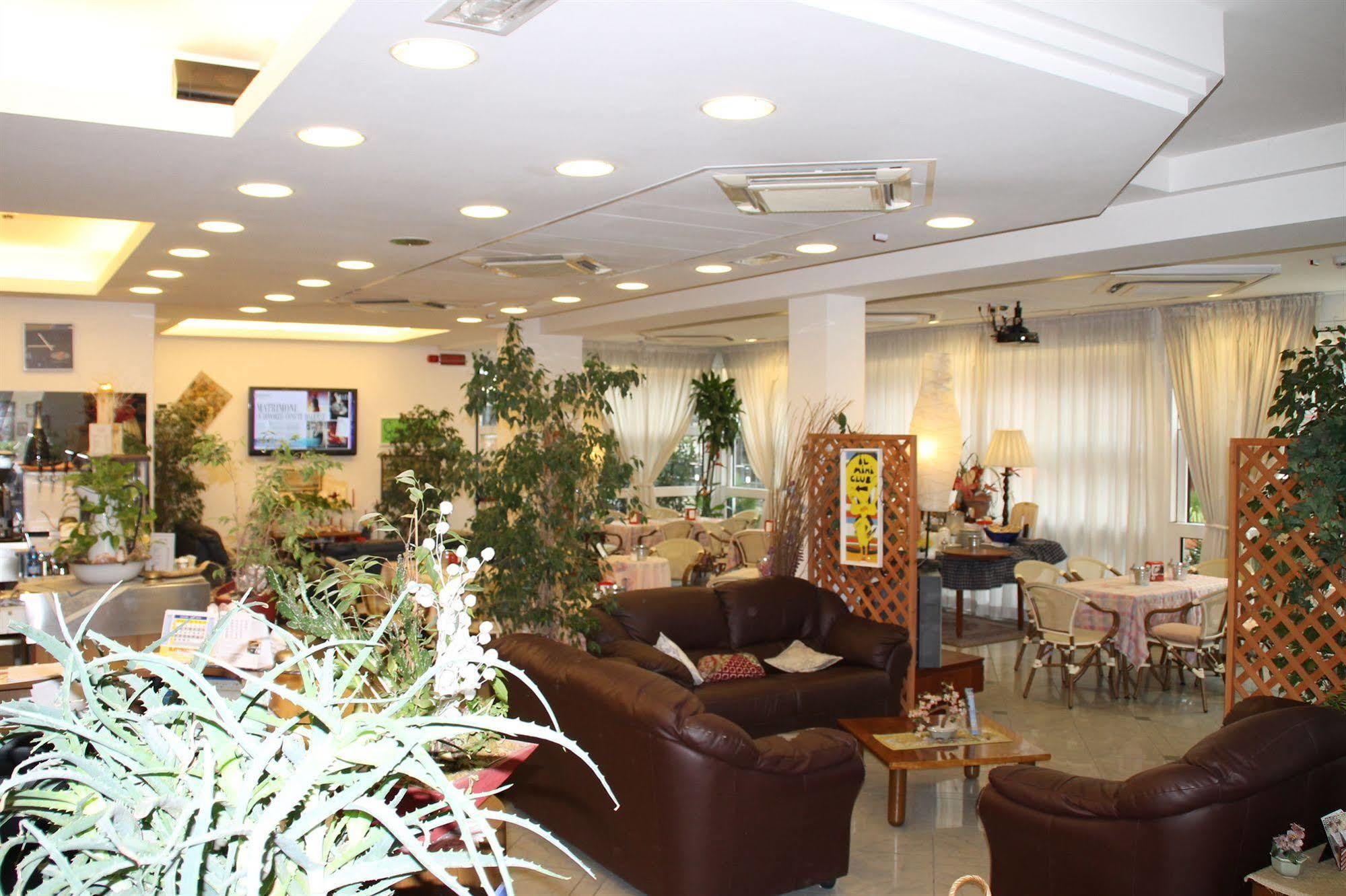 Hotel Brotas ริมินี ภายนอก รูปภาพ