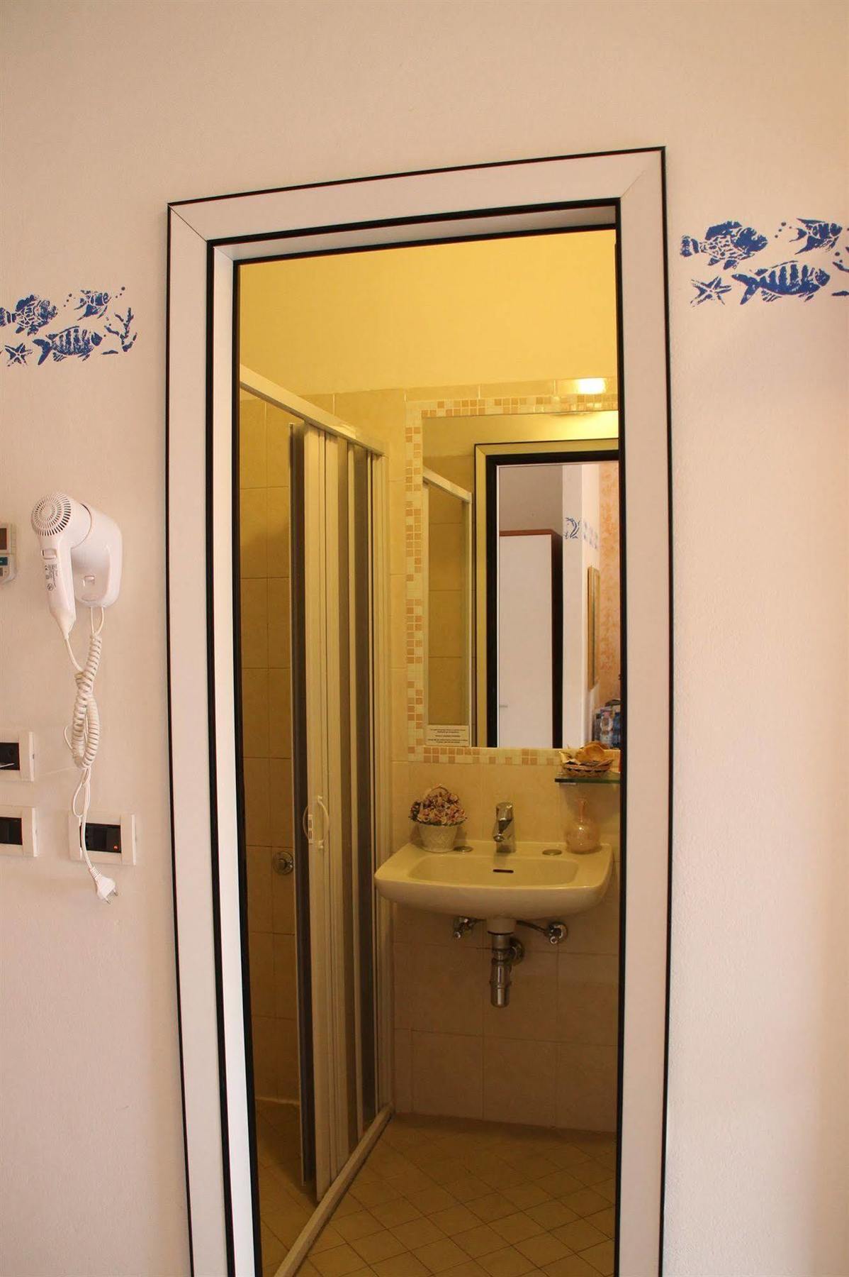 Hotel Brotas ริมินี ภายนอก รูปภาพ