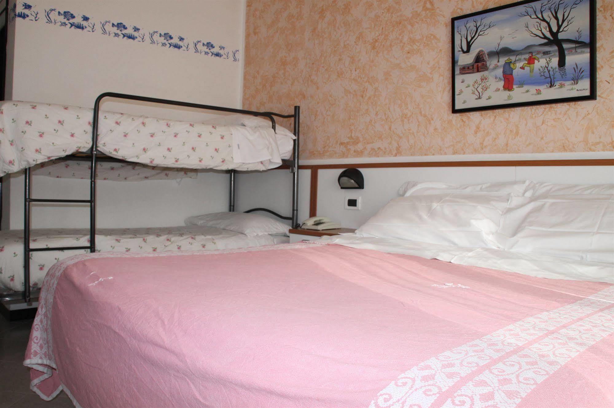 Hotel Brotas ริมินี ภายนอก รูปภาพ